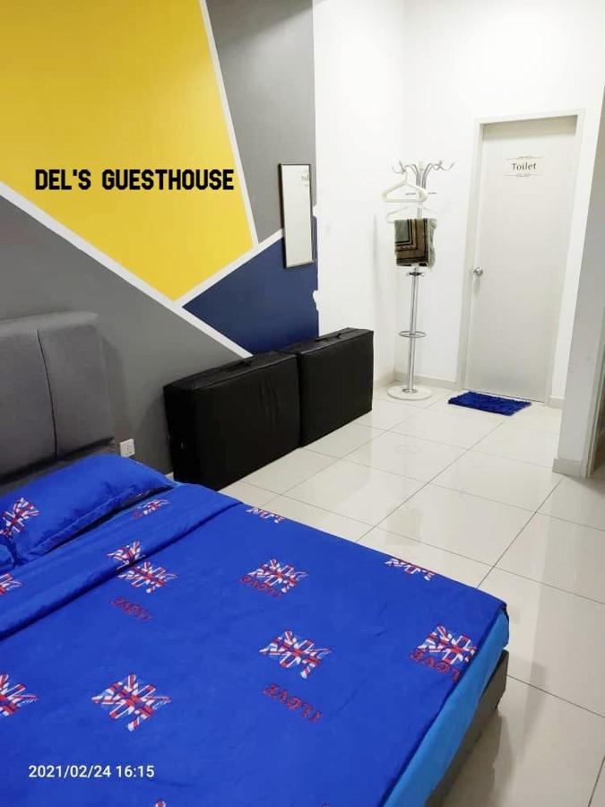 Del'S Guesthouse @ Southville Same Level With Pool Fits 8 Bangi Exteriér fotografie