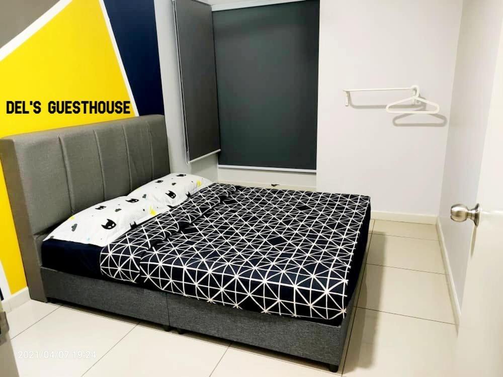 Del'S Guesthouse @ Southville Same Level With Pool Fits 8 Bangi Exteriér fotografie